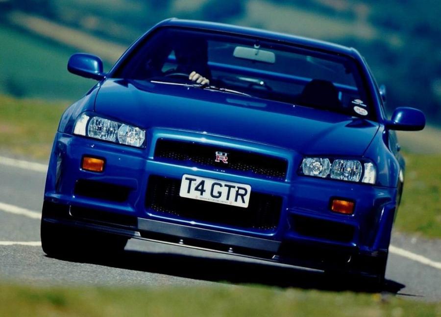  Nissan Skyline GT-R V-spec 1999 года  (фото 3 из 36)